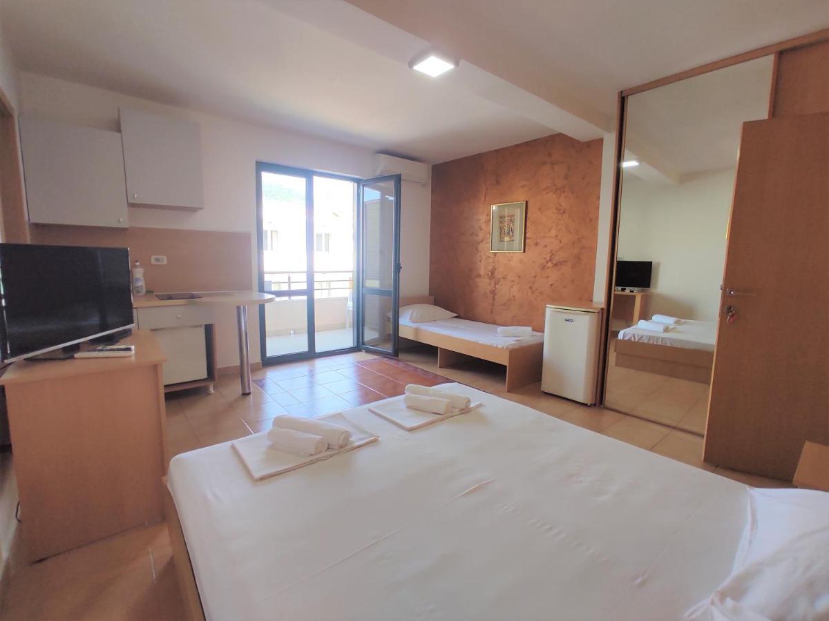 Apartments Mare Budva Exterior photo